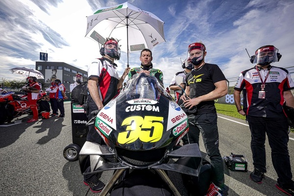 GP Valencia, Crutchlow rivela: “Sono in trattative avanzate con Yamaha”