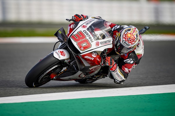 MotoGP, GP Valencia FP1: Nakagami attacca da subito, Rossi è 13esimo