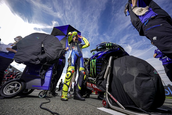 GP Valencia, Rossi: “Yamaha non ha fatto lo step sperato”