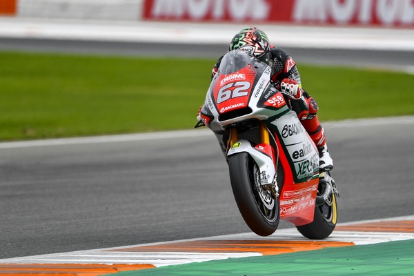 Moto2, GP Valencia: Manzi pole magica, Lowes in crisi