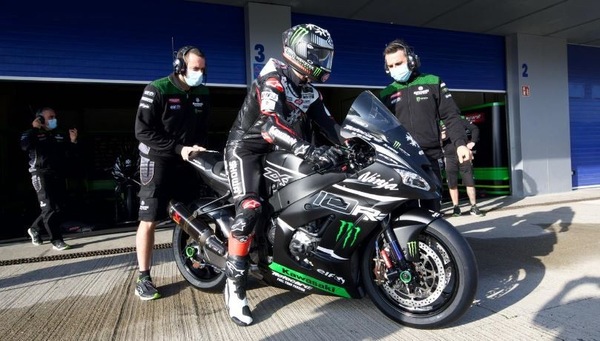 SBK, Test Jerez: Yamaha al top a metà giornata, Kawasaki prova il nuovo motore