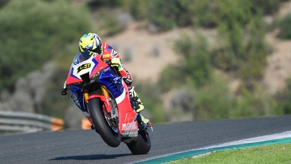 Test SBK, Bautista: “Davies in MotoGP? Dovrebbe cambiare lo stile di guida”