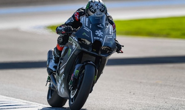 SBK, "bruttina" ma veloce: la nuova Kawasaki promette di vincere ancora