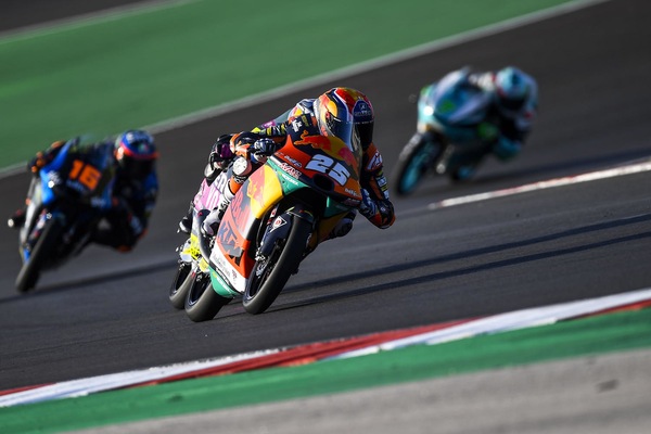Moto3 GP Portogallo: sesta pole per Fernandez, Arenas sesto. Disastro Arbolino