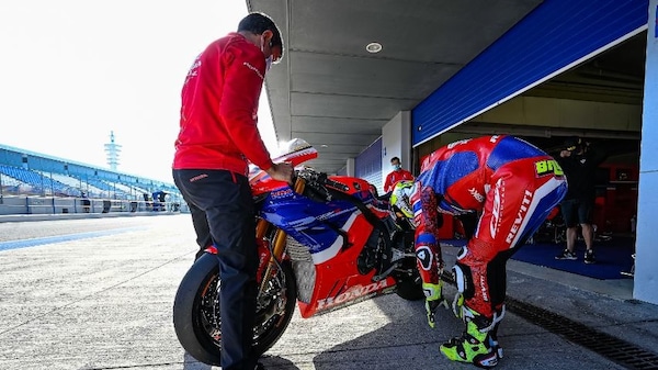 Bautista: “Con Espargarò in MotoGP? Potrei aiutarlo in qualche test”