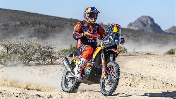 Dakar 2021, Tappa 1: a Price stage e leadership, Brabec perde 18 minuti