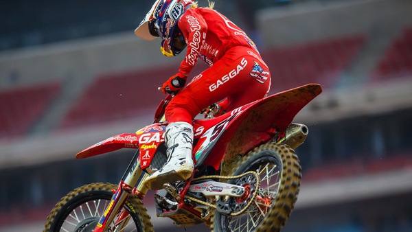 AMA Supercross, Houston 1: vittoria storica di Justin Barcia