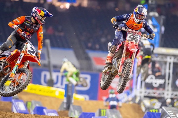 AMA Supercross, Indy: Ken Roczen in vetta per un solo punto