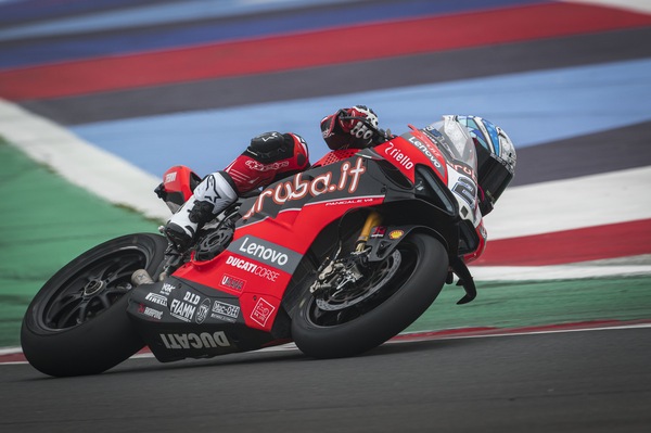 SBK, Rinaldi: “Felice di essere tornato in sella, ora ho più voglia di prima”