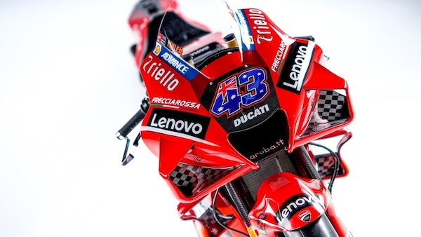MotoGP, Rossa e spigolosa: ecco la nuova Ducati Desmosedici GP21
