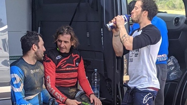 Gran divertimento per Dovi e la “banda” del cross in Sardegna