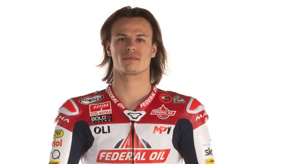 Moto2, Bulega: “Cerco la costanza. Gioco di squadra? Sono disponibile”
