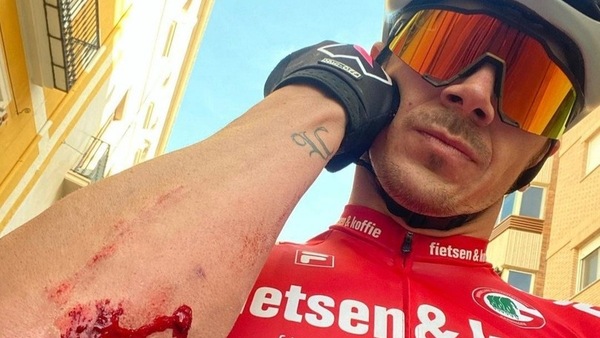 SBK, Redding cade e invoca Marquez: “Ho provato ad imitarti”