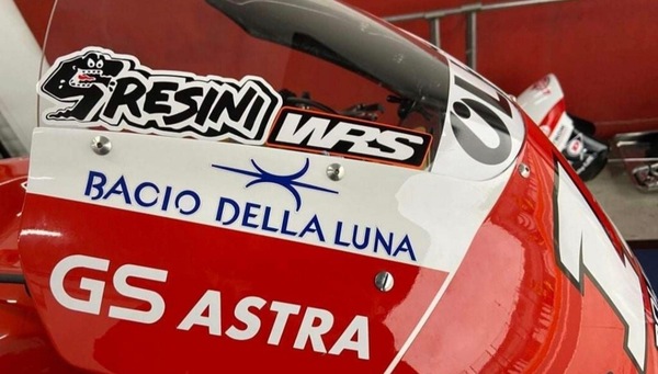 MotoGP, adesivo speciale per il Team Gresini al test di Valencia