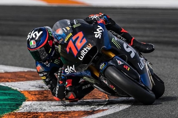 Moto2: Bezzecchi il più rapido a Portimao, Canet lo emula a Valencia