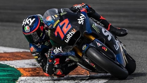 Moto2: Bezzecchi il più rapido a Portimao, Canet lo emula a Valencia