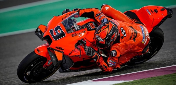 Test Qatar MotoGP, Day 3: Petrucci guida i "cinque cammelli" di Losail