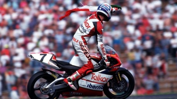 La (vana) esultanza di Frankie Chili e le lacrime dopo il traguardo