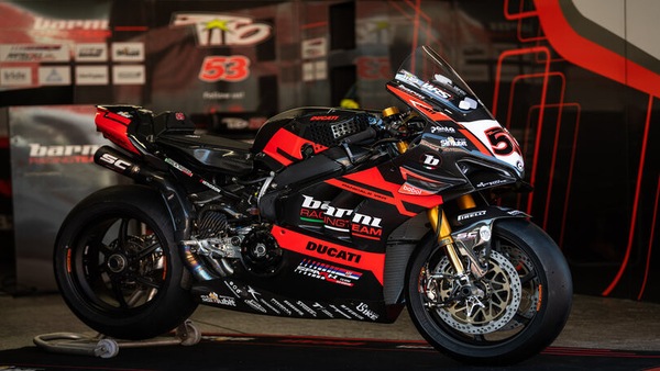 SBK: livrea carbon per il team Barni Racing