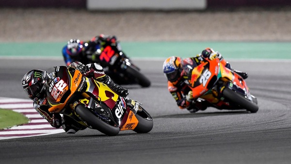 Moto2, GP Doha: Sam Lowes pronto per il bis, ma occhio agli italiani