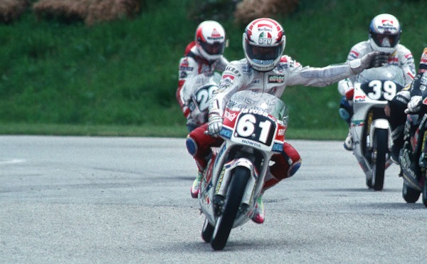 Phillip Island 1990: quel muro a tre che valse il titolo a "baby" Capirossi