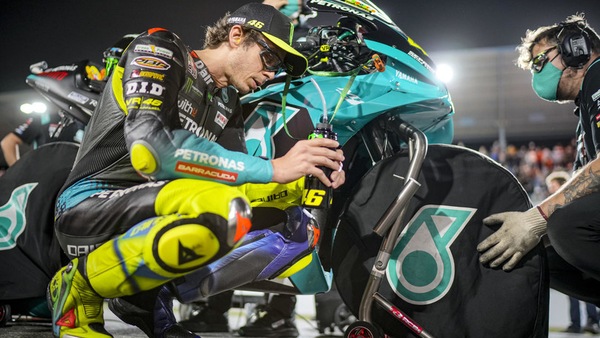 MotoGP Doha, Rossi: “Timidi passi in avanti, ma non sono soddisfatto”