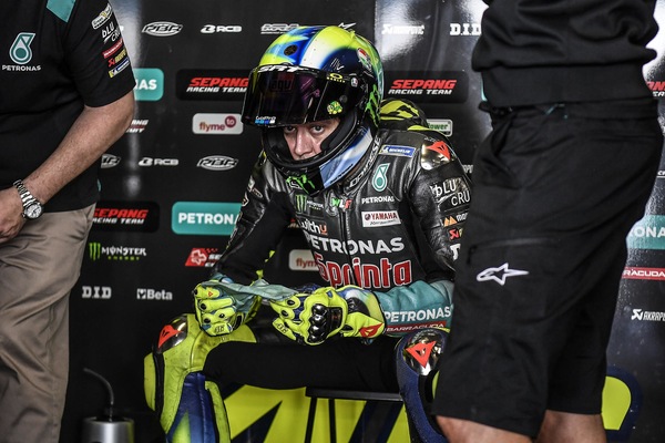 MotoGP Portogallo, Rossi: “Peccato la caduta, ma posso essere fiducioso”