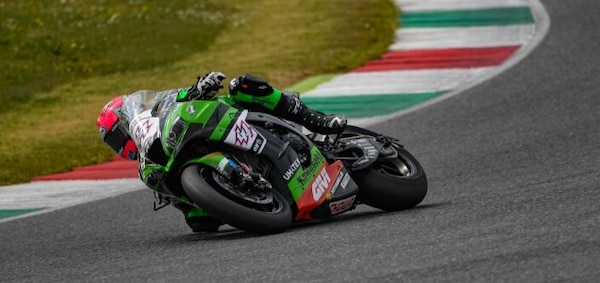 SBK: problemi ad un braccio per Mahias, atteso in sala operatoria