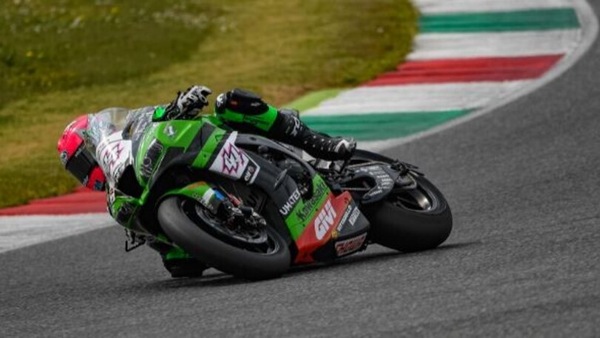 SBK: problemi ad un braccio per Mahias, atteso in sala operatoria