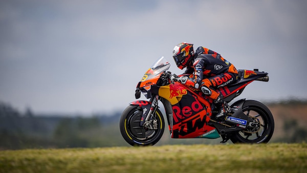 MotoGP Spagna, FP1: solo Binder meglio di Espargaro e Aprilia, 20° Rossi