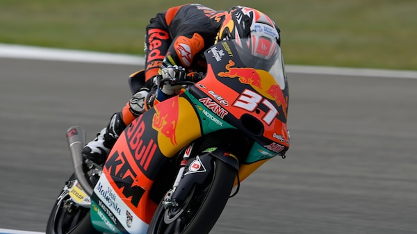Moto3, GP Spagna: Acosta vince la gara, Fenati 2°