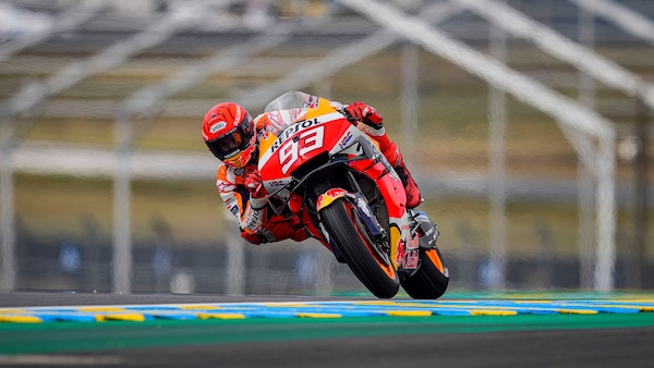 MotoGP Francia, FP3: Marc Marquez in vetta davanti a Savadori