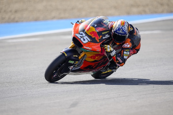 Qualifiche Moto2 GP Francia: prima pole per Raul Fernandez, Bezzecchi insegue