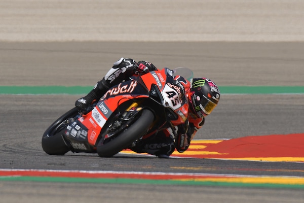 SBK Aragon, Redding: “Gomma posteriore finita, mai avuto questo problema”
