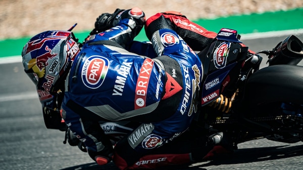 SBK Estoril: Razgatlioglu leader anche nelle Libere 2