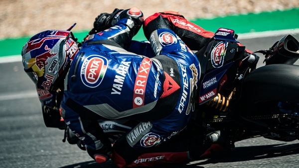 SBK Estoril: Razgatlioglu leader anche nelle Libere 2