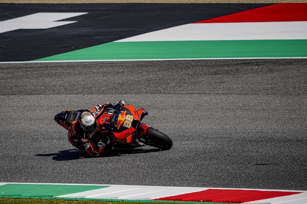 MotoGP Italia: Brad Binder eguaglia Zarco, volando a 362 km/h