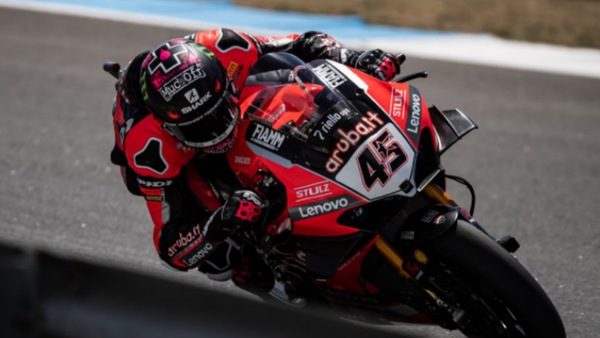 SBK Estoril, Gara 1: Scott Redding trionfa in solitaria