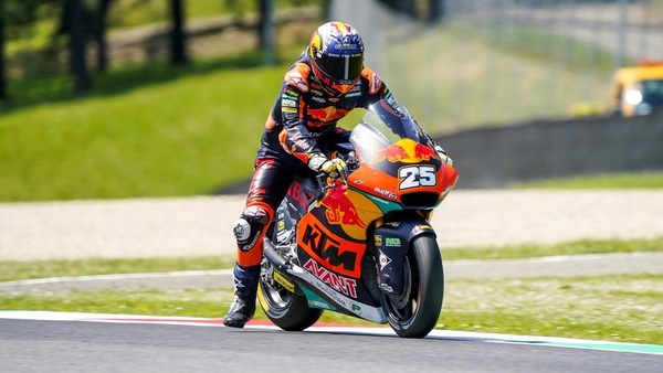 Moto2, GP Catalogna: Raul Fernandez precede Remy Gardner nelle FP2