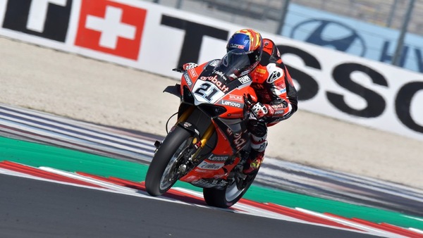 SBK Misano, Gara 1: Rinaldi e la Ducati vincono in solitaria