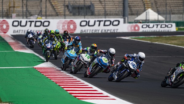 La Supersport 300 è (realmente) propedeutica?