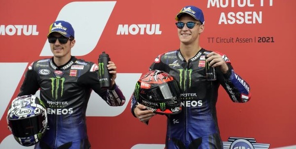 MotoGP Olanda: Quartararo risponde a Vinales e fa quaterna