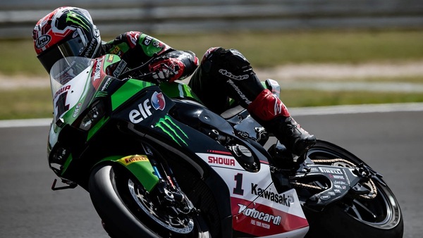 SBK Inghilterra, FP1: subito duello Rea - Razgatlioglu, 4° Rinaldi