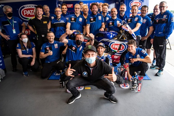 SBK Inghilterra: Van Der Mark “infiltrato” nella festa Yamaha
