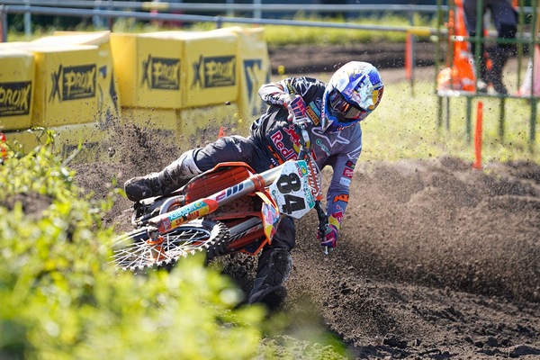 MXGP di Olanda, pole position a Herlings e De Wolf