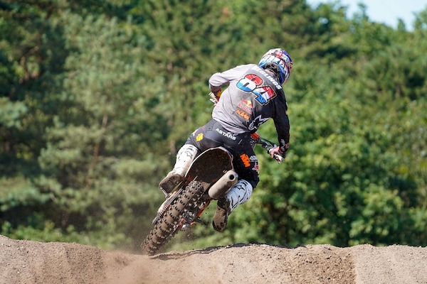 MXGP, clamoroso in Olanda: Herlings out dopo la prima manche!