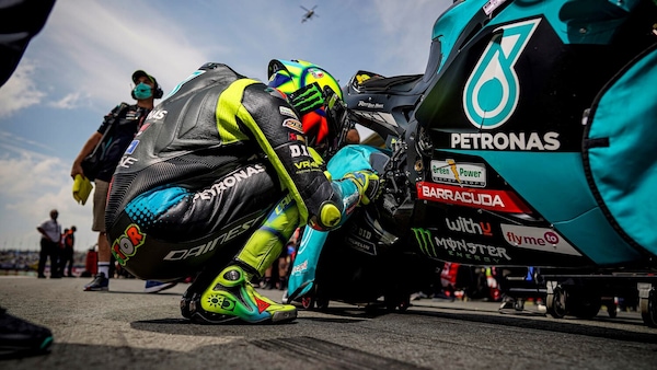 MotoGP, ritiro Rossi: “Fosse stato per me avrei corso per altri 20 anni”