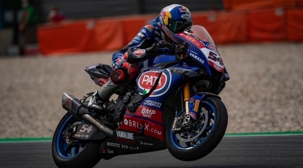SBK Most, la pioggia protagonista delle FP2, Razgatlioglu resta leader