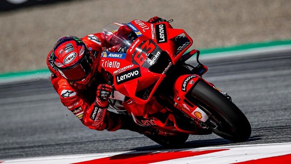 MotoGP Austria, FP3: Bagnaia al top, Rossi ancora fuori dai 10