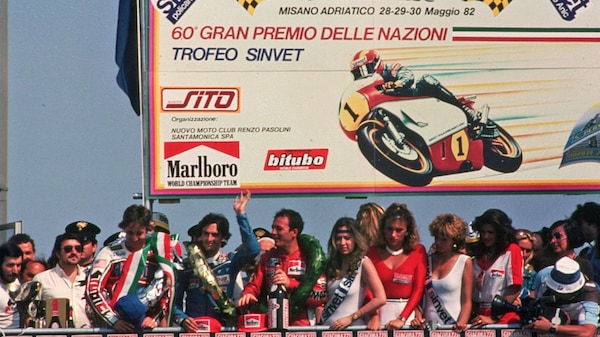Misano 1982: Franco Uncini, in volo verso l'iride